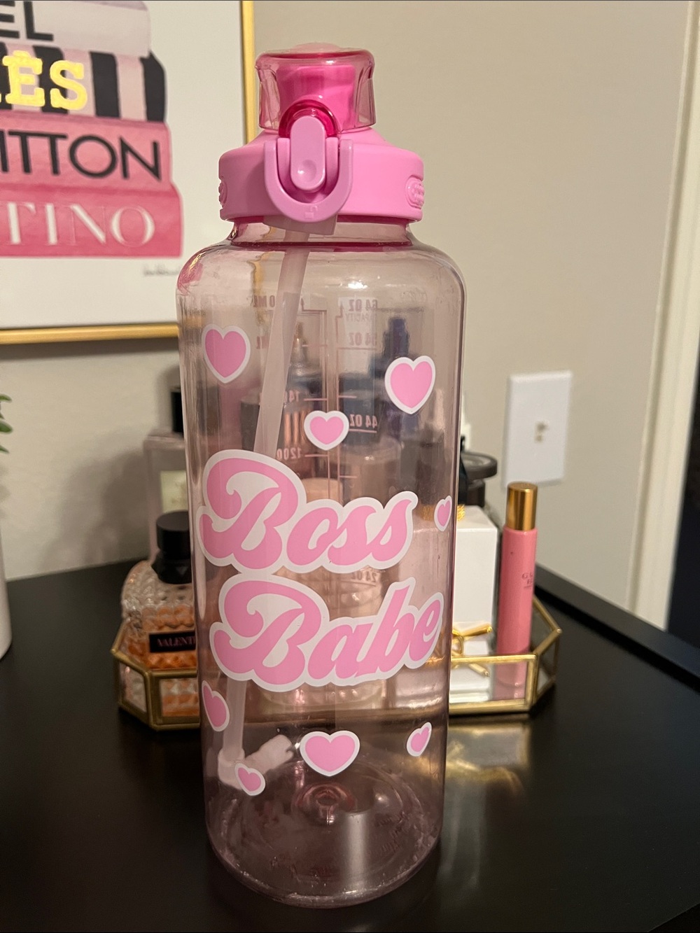 PARIS HILTON WATER BOTTLE 64oz WITH STRAW FLIP TOP LID PARIS HILTON BOSS BABE